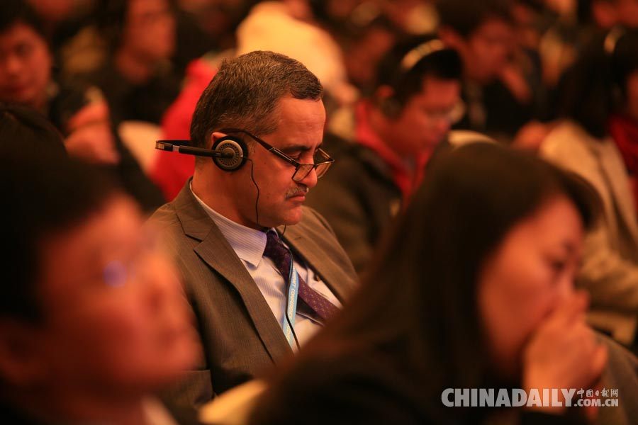 會(huì)場(chǎng)花絮：論壇上聽會(huì)的外國嘉賓