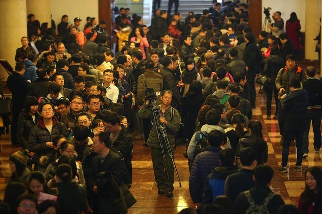 外媒:習(xí)近平“四個(gè)全面”成今年兩會(huì)主線