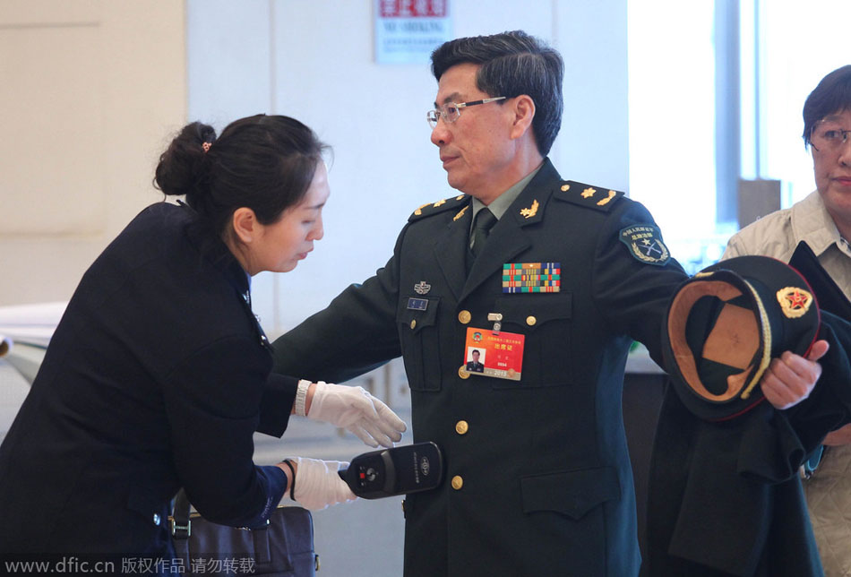 兩會(huì)每日圖片精選：3月2日