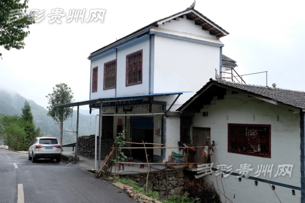 【網(wǎng)絡媒體走轉改】紅軍后人劉永飄:革命精神“引路燈” 創(chuàng)業(yè)艱辛不言棄