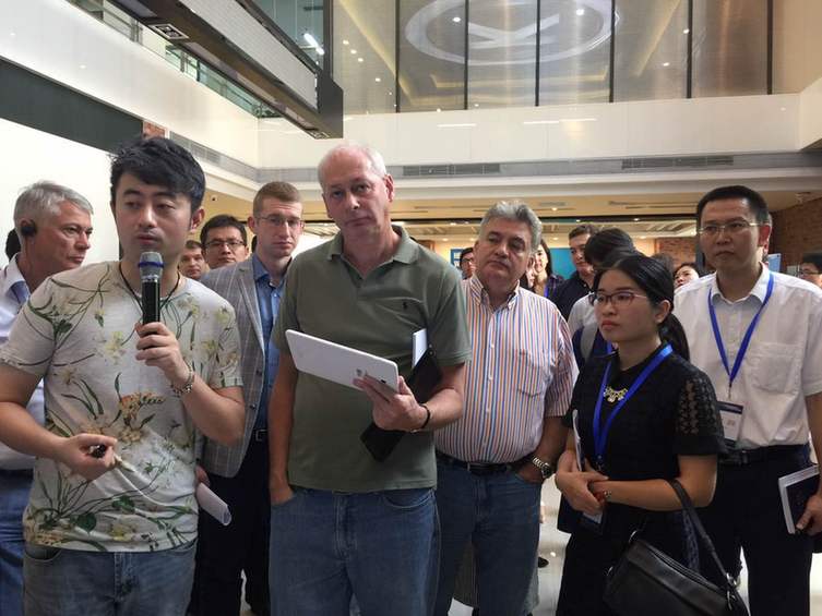 中俄記者參觀羊城創意產業園 舊廠換新顏未來營收達千億