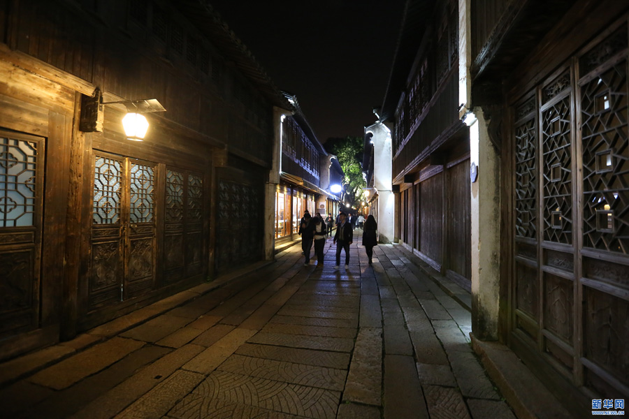 有顏值更有氣質(zhì)：千年水鄉(xiāng)啟動“烏鎮(zhèn)時間”