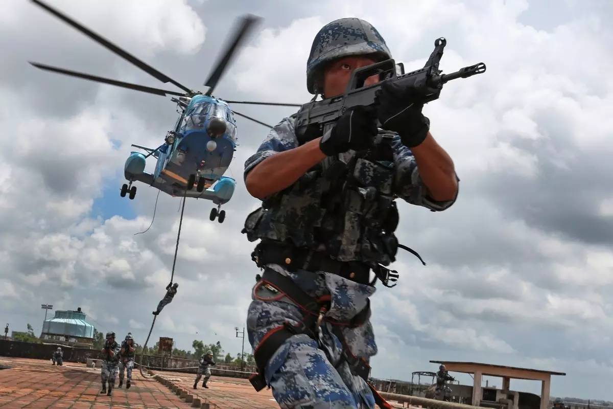 開掛吧，中國(guó)空軍！