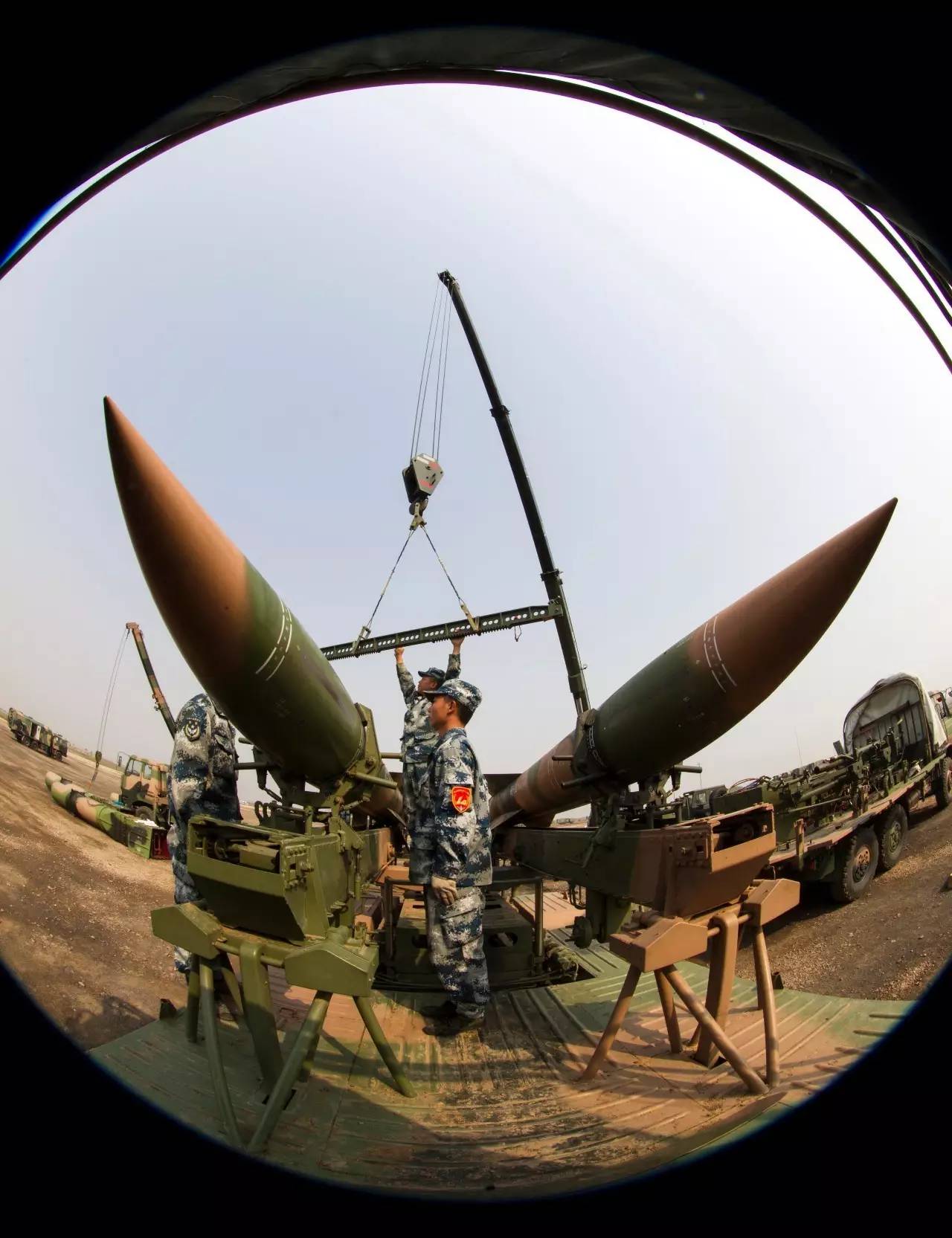 開掛吧，中國(guó)空軍！