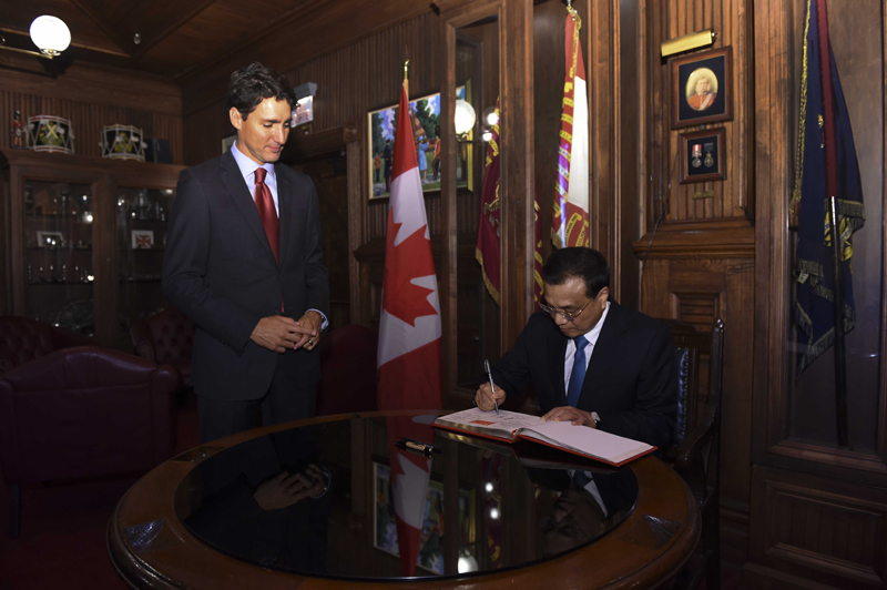 中加兩國(guó)總理舉行會(huì)談 正式啟動(dòng)年度對(duì)話機(jī)制