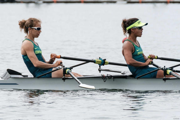 各國賽艇隊積極備戰 士兵在側確保安全