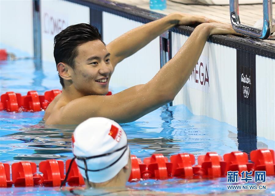 中國游泳隊“試水”里約 孫楊寧澤濤亮相