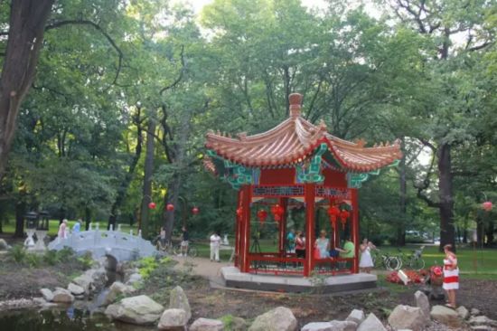 習近平訪問波蘭背后:3個因中國而改變的波蘭人