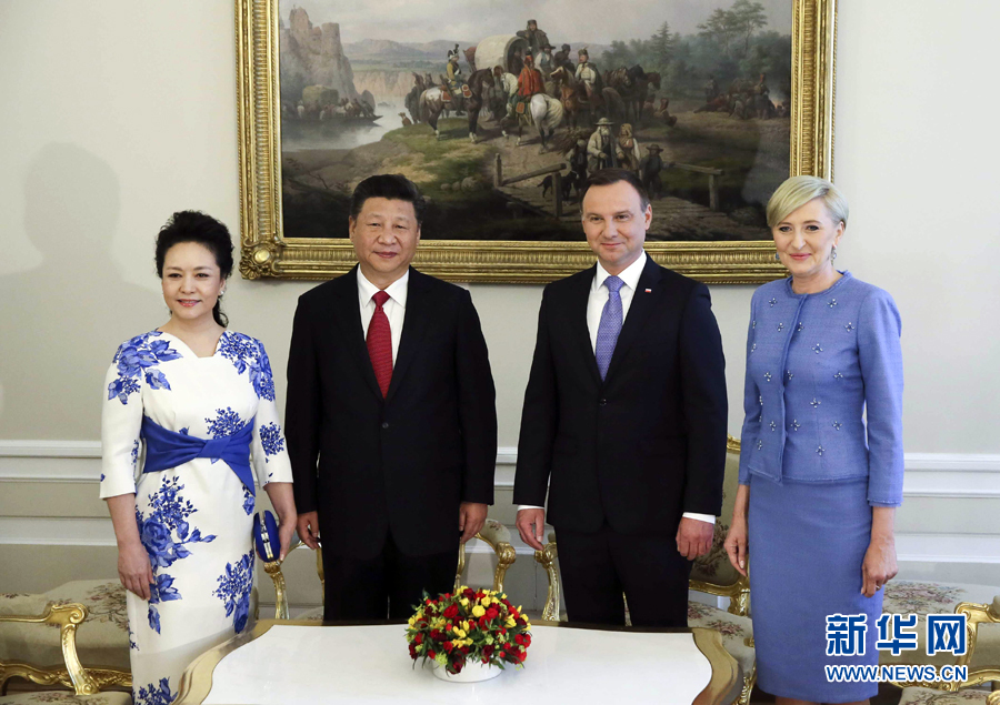 習近平出席波蘭總統(tǒng)杜達舉行的歡迎儀式