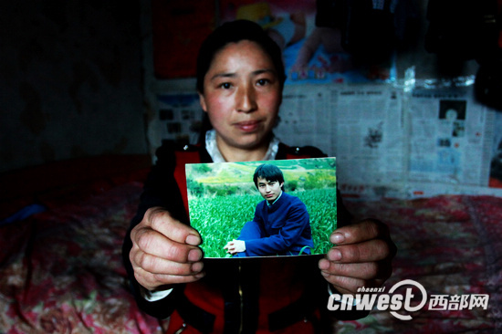 【治國理政新實踐 陜西篇】村文書胡萬春:用生命詮釋對群眾的真情厚愛