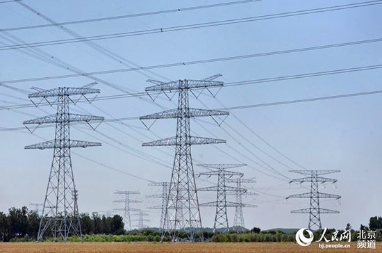 [治國(guó)理政新實(shí)踐·內(nèi)蒙古篇]內(nèi)蒙古：大力發(fā)揚(yáng)＂蒙古馬＂精神 著力推進(jìn)供給側(cè)改革