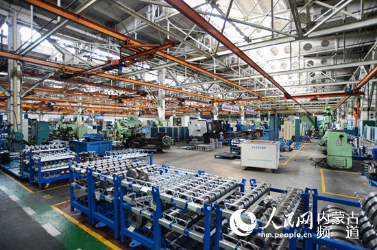 [治國(guó)理政新實(shí)踐·內(nèi)蒙古篇]內(nèi)蒙古：大力發(fā)揚(yáng)＂蒙古馬＂精神 著力推進(jìn)供給側(cè)改革