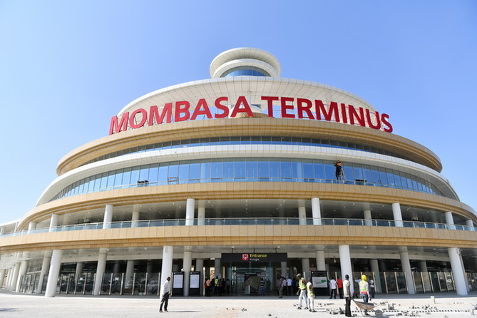 肯尼亞“中國造”蒙內鐵路聯調聯試迎接通車