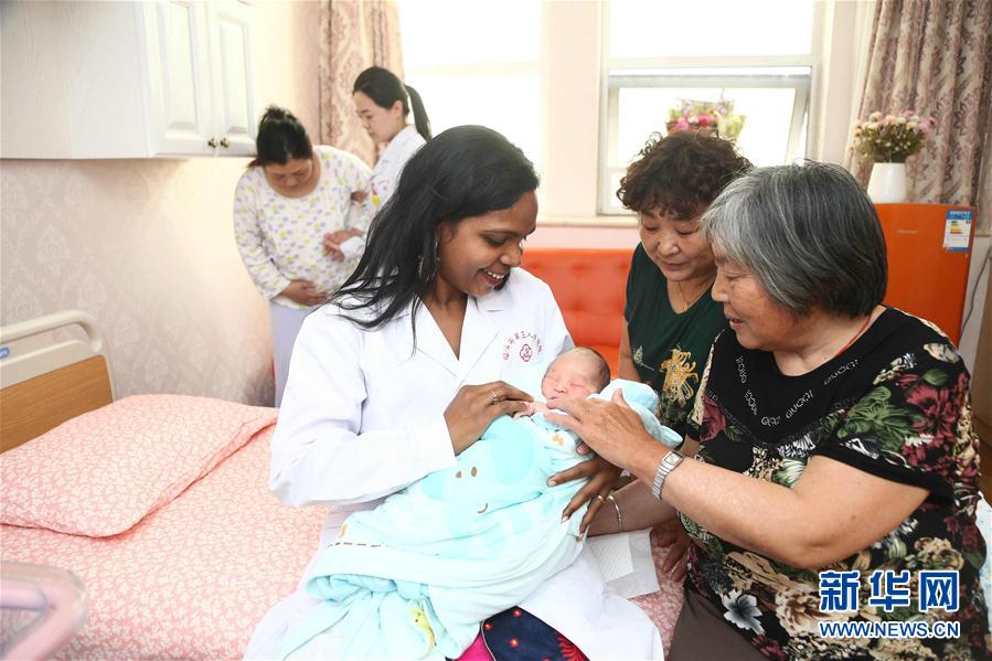 中印科技國際創新園外國專家的幸福生活