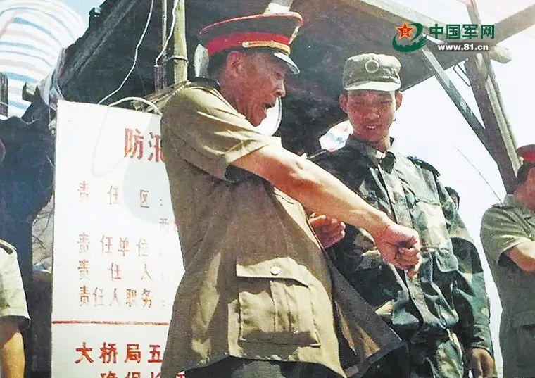 【我和軍隊的不解之緣】你是人間的大英雄!