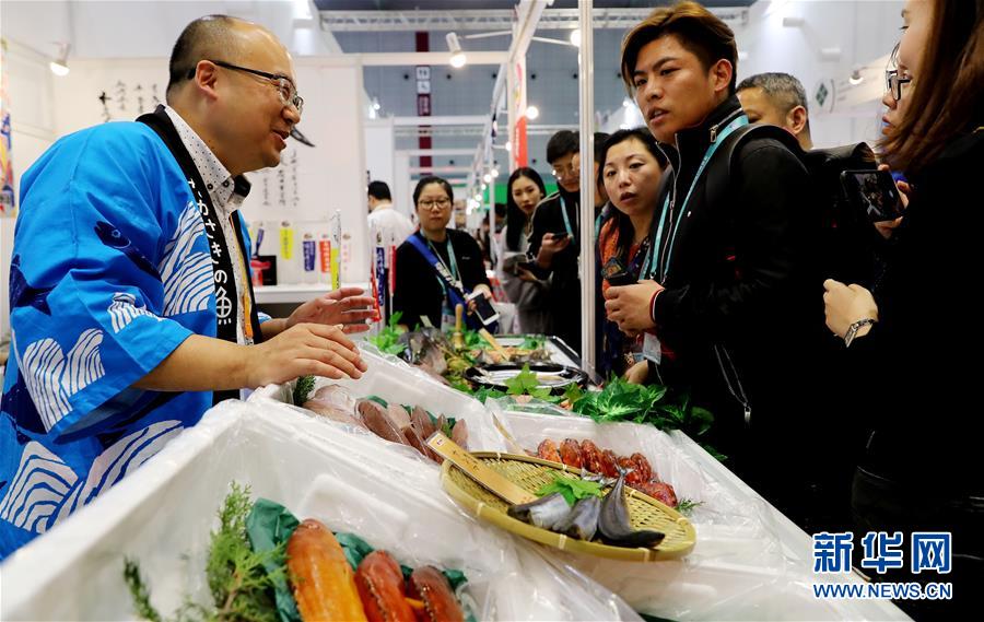 走進進博會企業展