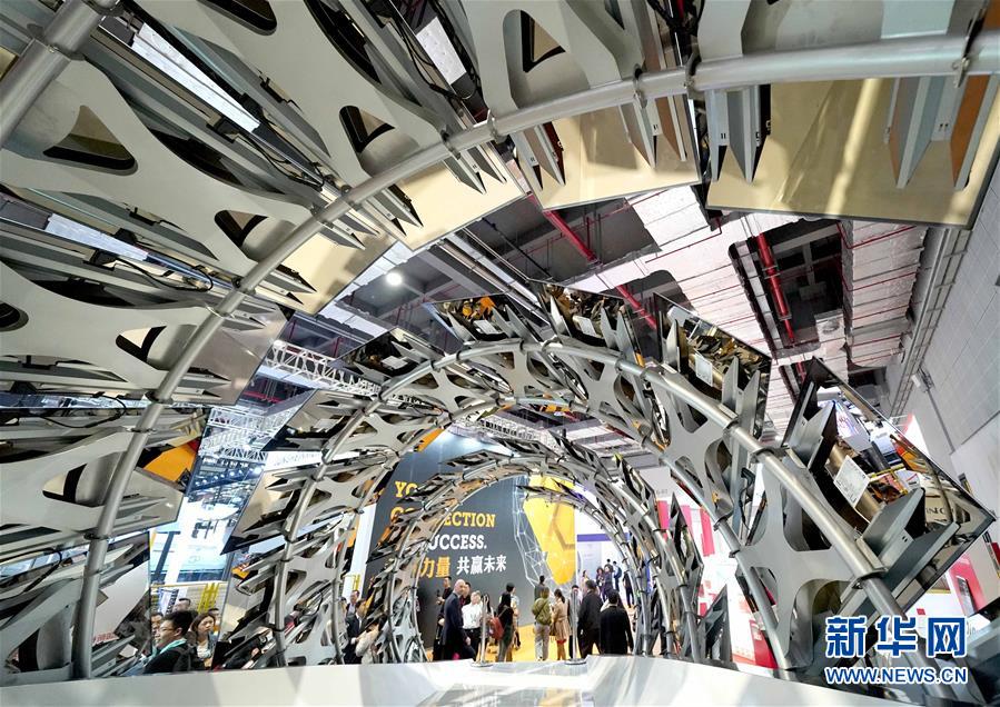 走進(jìn)進(jìn)博會(huì)企業(yè)展