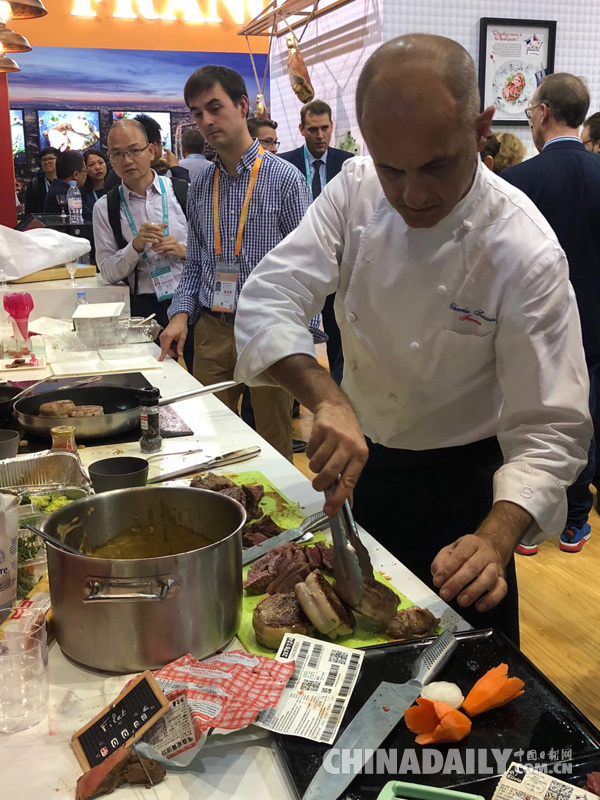 法國代表團團長:習主席演講具有重要意義 進博會非常成功