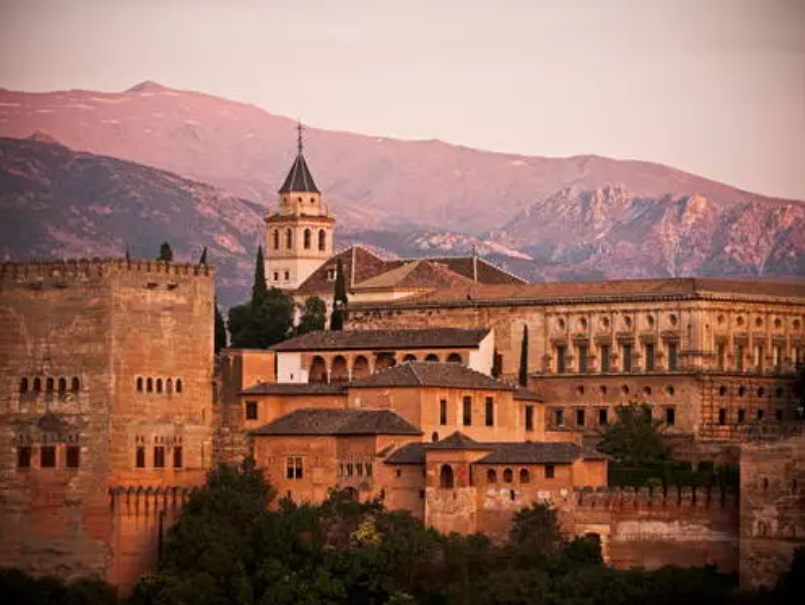 國事訪問前,西班牙大使告訴你:這里有火腿、足球、弗拉明戈,還有長壽秘訣