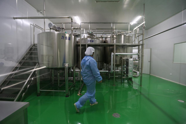 【新時代·幸福美麗新邊疆】從交通工具到渾身是寶 新疆駱駝走上產(chǎn)業(yè)發(fā)展之路