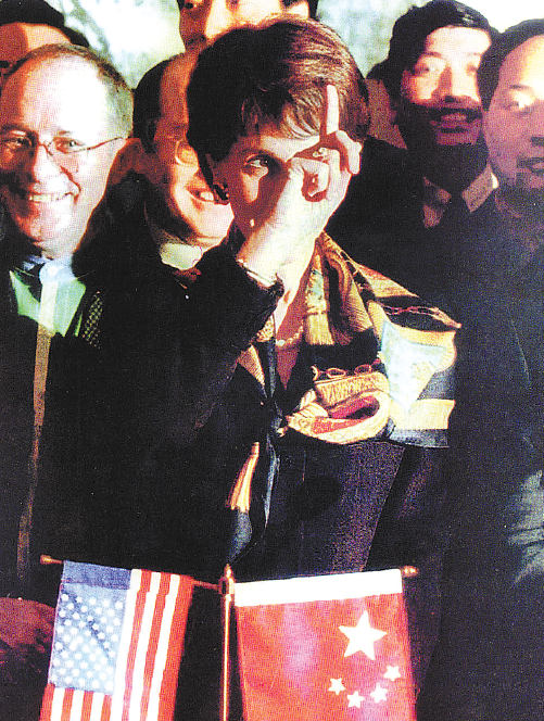 美國(guó)前貿(mào)易代表:中國(guó)加入WTO既發(fā)展了自身 也造福了世界