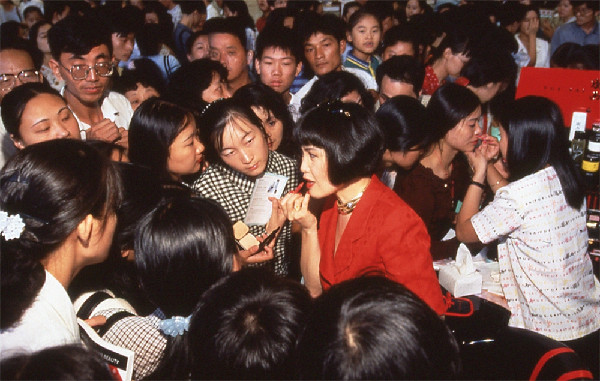 靳羽西:連接中國和西方的橋梁