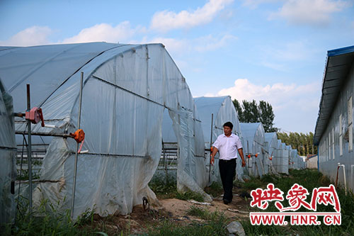 扶貧三記(中):千萬富翁回村創(chuàng)業(yè) 蹬三輪送西瓜