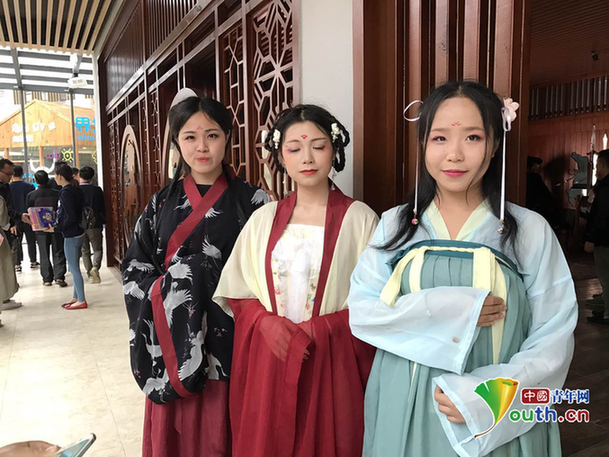 【砥礪奮進的五年·聚焦大數據】貴安新區VR小鎮:大數據的可視化