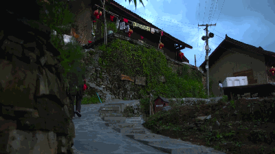 獨(dú)家視頻|這五年:英國小妹來到湘西苗寨,為什么變化這么大!