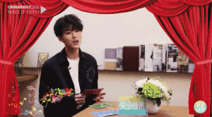 這位中戲學霸簡直是全能選手，英文詩也讀得這么溜！丨愛豆詩集