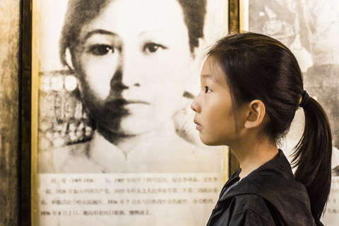 致勝利 一個(gè)7歲小女孩2015抗戰(zhàn)游歷