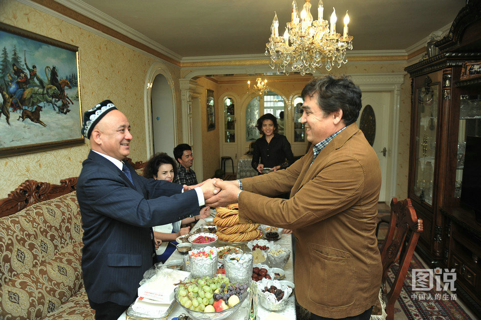 圖說(shuō)中國(guó)人的生活：伊力扎提的古爾邦節(jié)