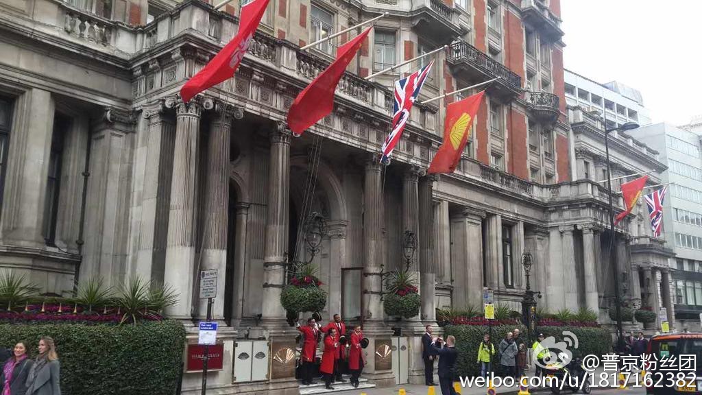 英國(guó)各界熱情迎接習(xí)主席及夫人來(lái)訪