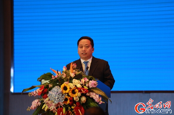 2015年開(kāi)封“文化+”高端對(duì)話舉行