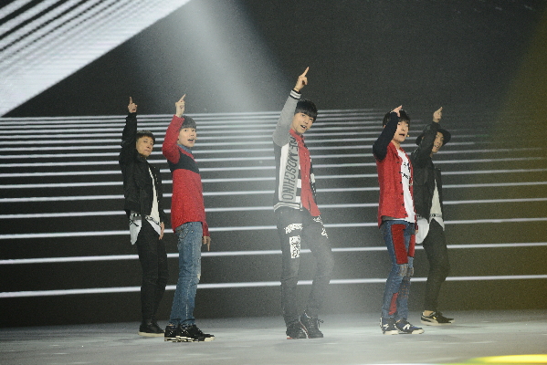 360手機助手攜代言人TFBOYS啟動“樂次元計劃” 主打立體娛樂