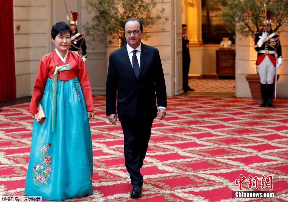 韓總統(tǒng)樸槿惠穿韓服出席法國國宴 氣質(zhì)端莊大方（組圖）