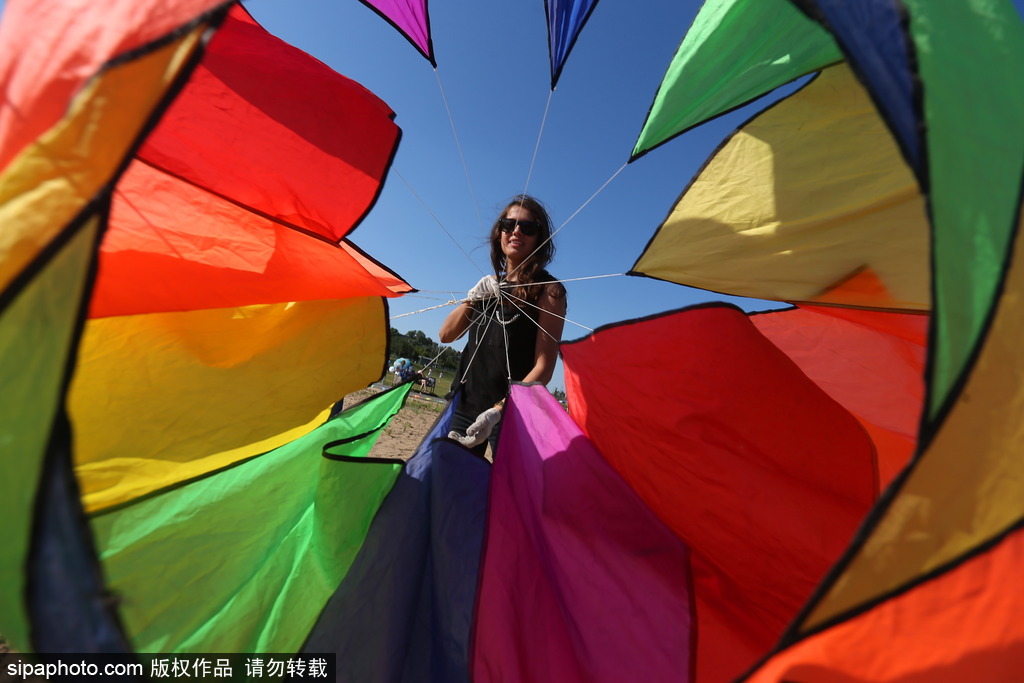 俄羅斯喀山風箏節 追逐藍天童趣滿滿