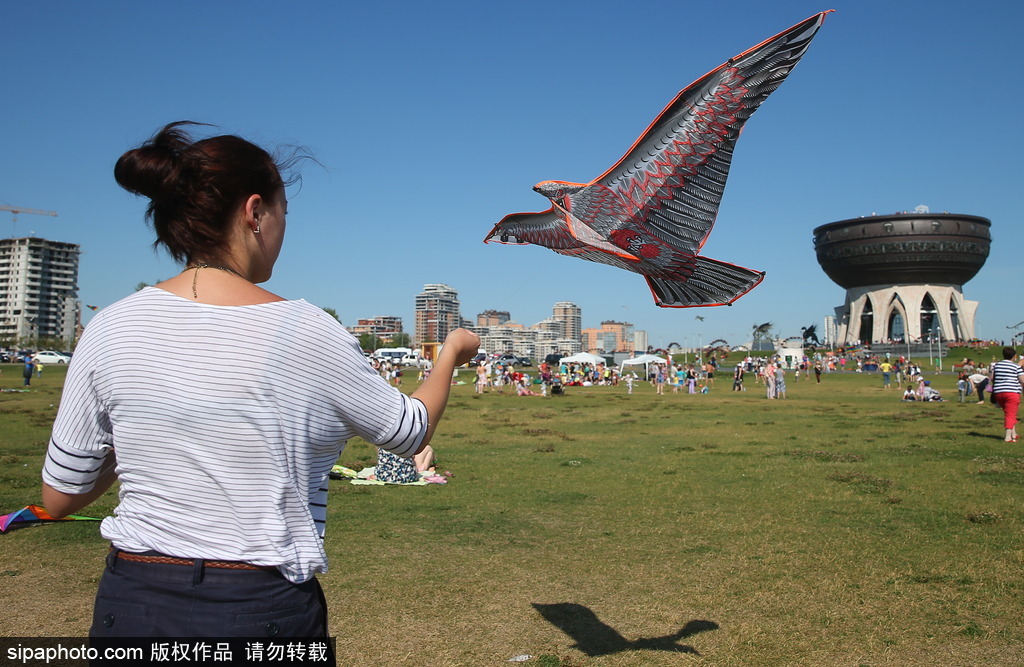 俄羅斯喀山風箏節 追逐藍天童趣滿滿