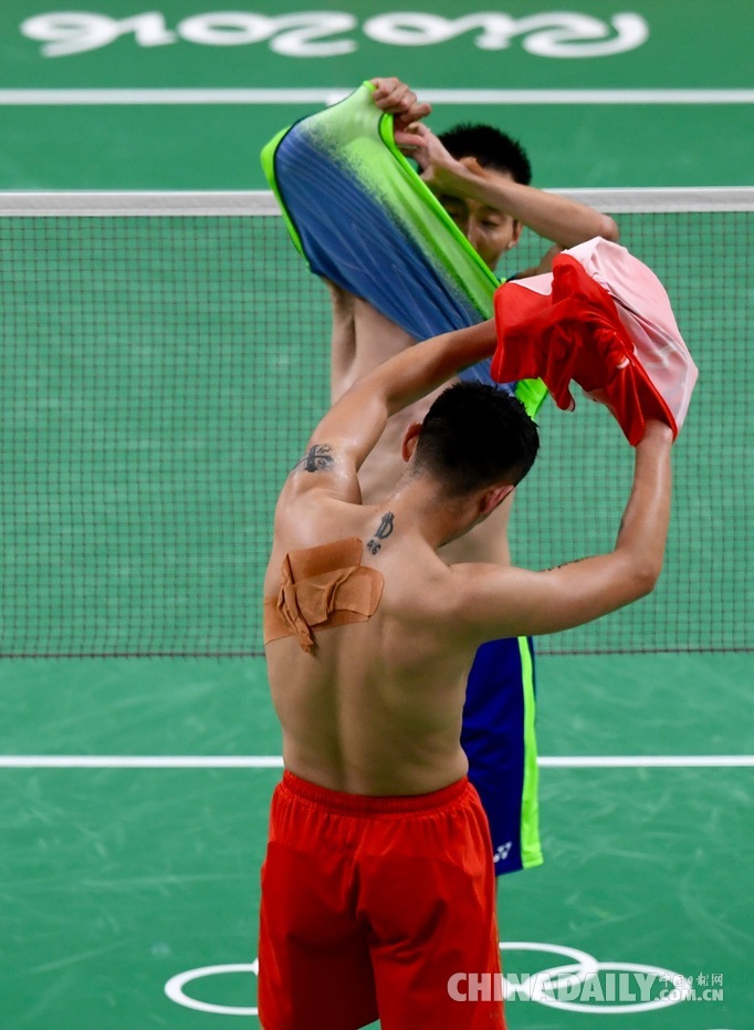 里約奧運會羽毛球男子單打半決賽上演“林李大戰” 林丹惜敗無緣金牌決賽（組圖）