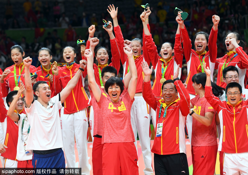 中國(guó)女排勇奪金牌 回顧冠軍之路的精彩瞬間