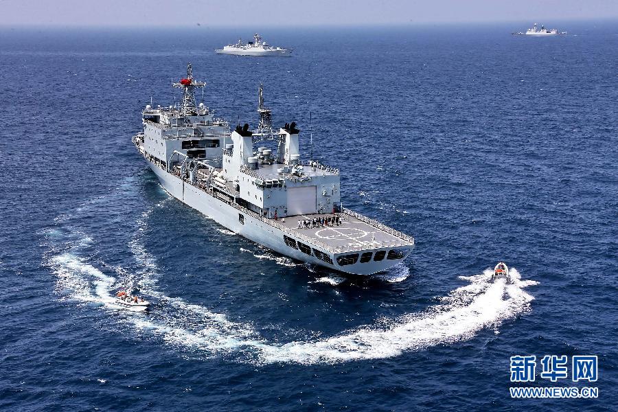 中俄“海上聯合—2016”軍事演習舉行海上聯合行動演練