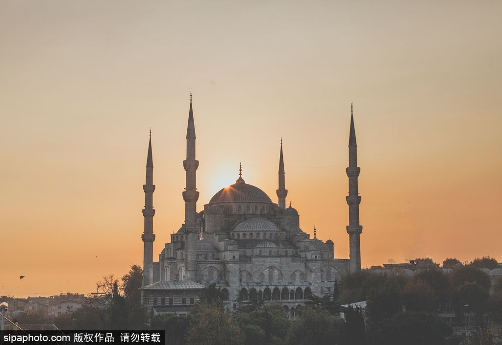 攝影師周游世界 用鏡頭記錄各國絕美風光