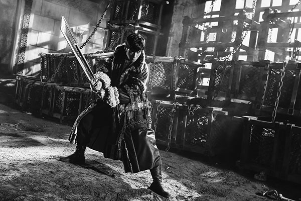 “粉絲經濟”：掘金網絡小說 小說成為中國娛樂界“香餑餑”