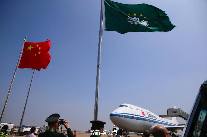 澳門鋪開紅地毯：鮮花樂隊盛迎李克強(qiáng)