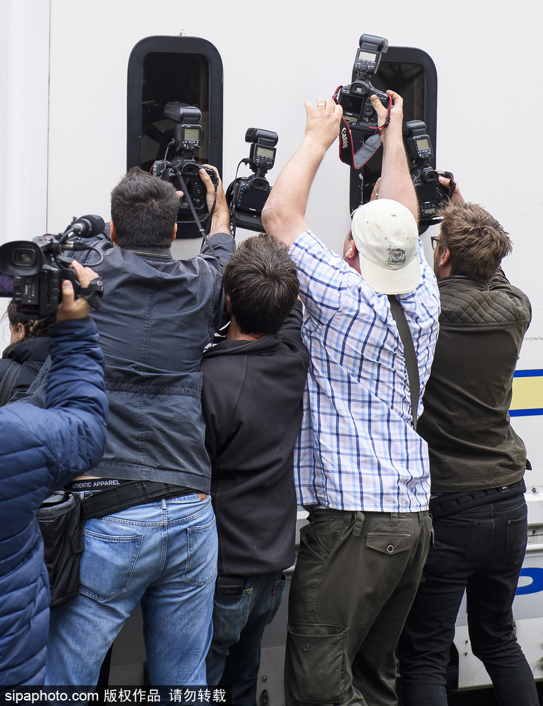 記者節 盤點鏡頭背后國外媒體人的“洪荒之力”