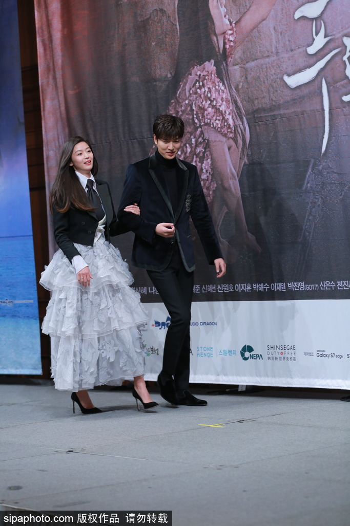 《藍(lán)色大海的傳說(shuō)》發(fā)布會(huì) 李敏鎬全智賢都來(lái)了