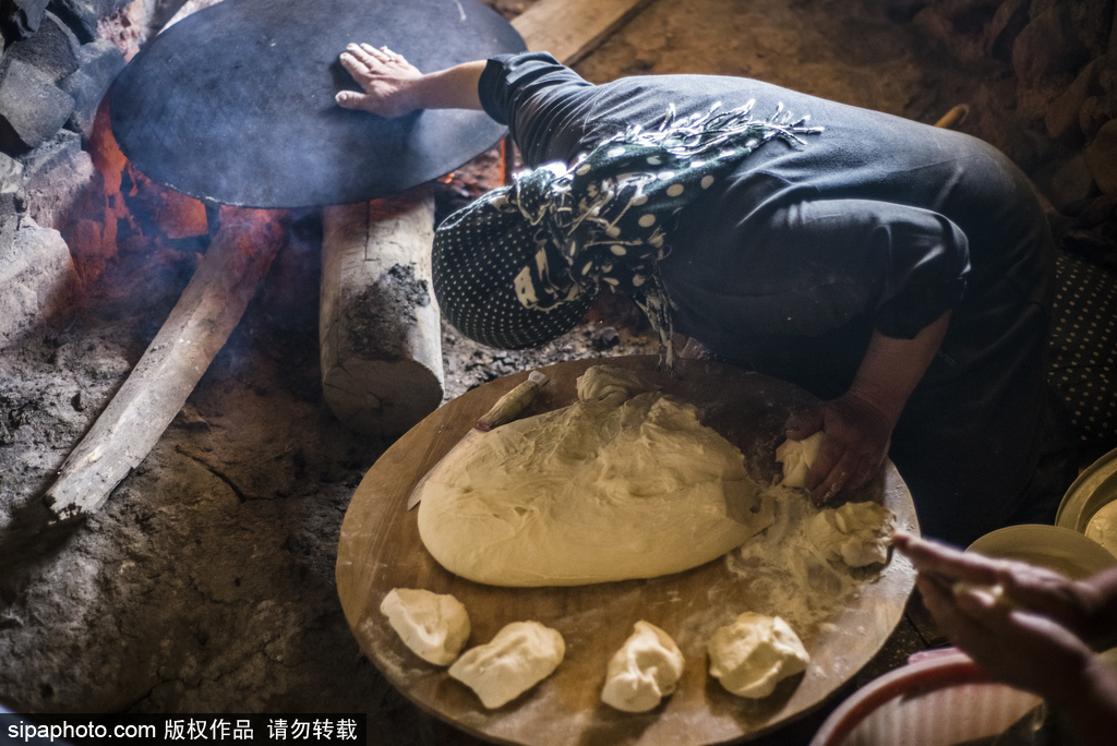 高加索深山里的古老村莊 原生態淳樸生活愜意悠閑