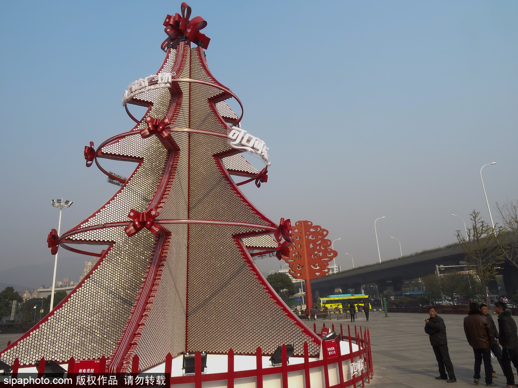 圣誕樹(shù)不一定是棵樹(shù) 盤點(diǎn)世界上腦洞大開(kāi)的圣誕樹(shù)