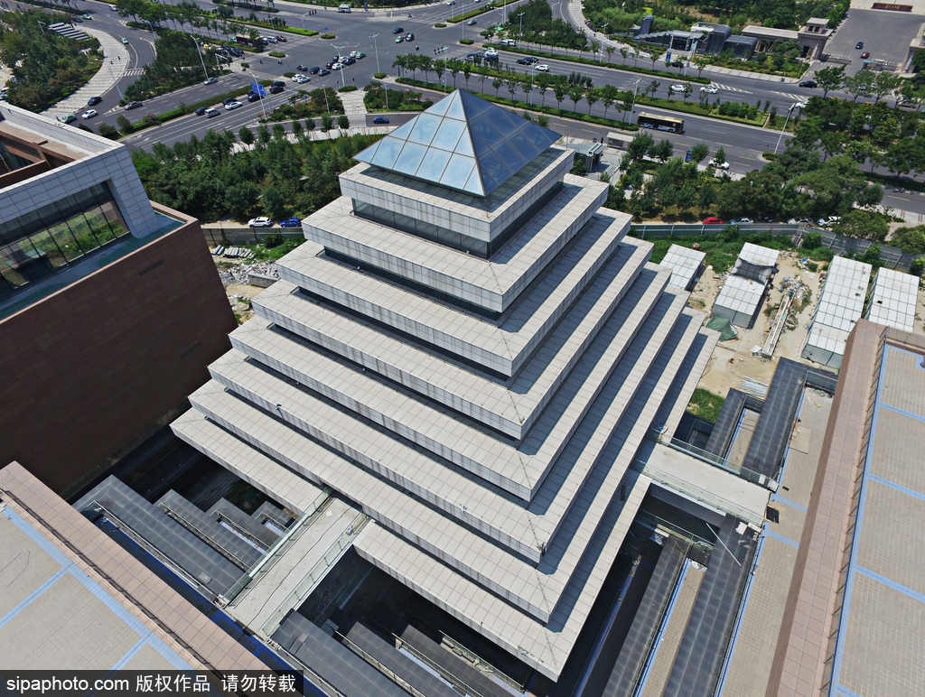 建筑最瘋狂：盤(pán)點(diǎn)2016中國(guó)各地“奇葩”建筑