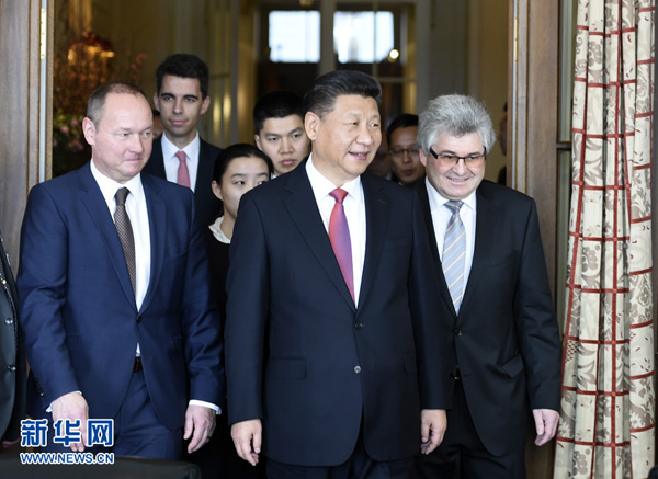 習近平會見瑞士聯邦國民院議長施塔爾和聯邦院議長比紹夫貝爾格